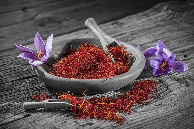 Souvenirs from Indian States: Saffron from Kashmir