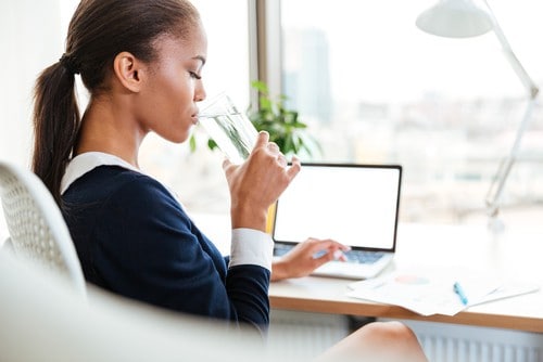 hydrate your body to avoid post-lunch laziness