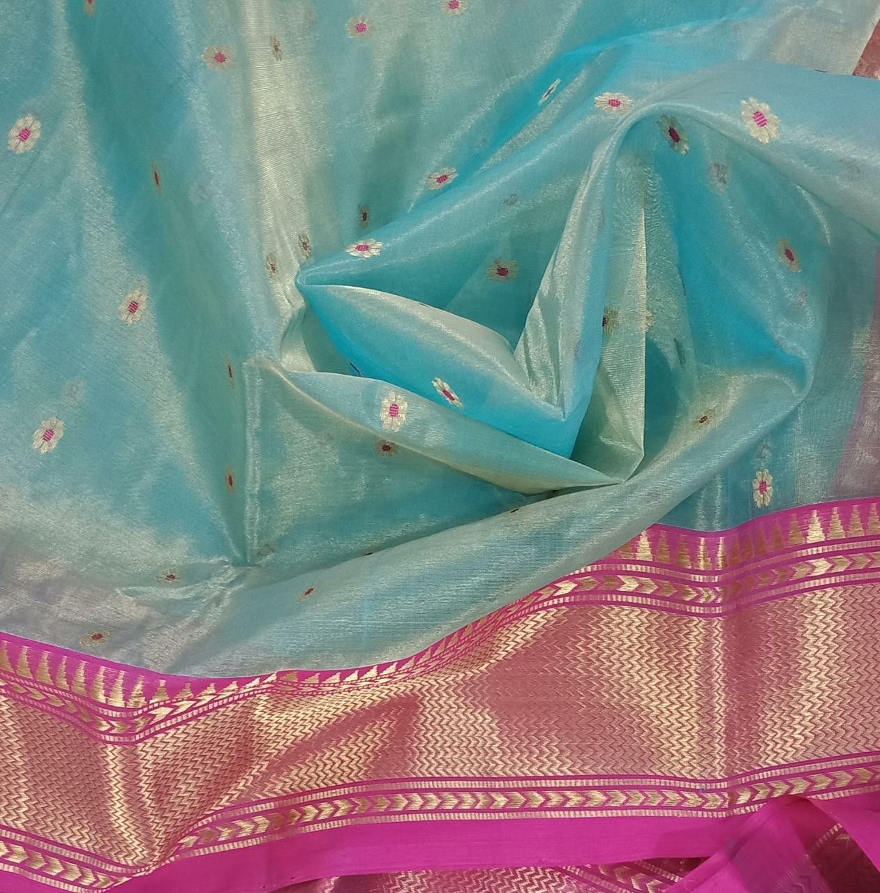 Sarees A Woman Must Have - WarPaint Journal